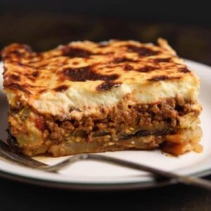 Greek frozen ready cooked moussaka in tray 2x2100gr (12 portions) ZF code RM001