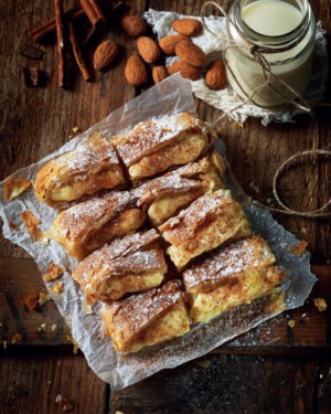Authentic tradional Greek almond filling vegan bougatsa 20x555gr HZ code 160701