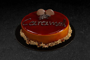 Greek style frozen rounded birthday CARAMEL cake approx. 1,1kg GS code 01375