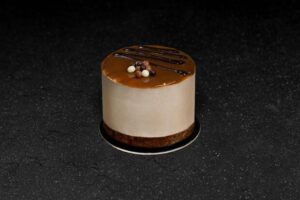 Greek style frozen individual cake BUENO FORM 20x150gr/case GS code 02455