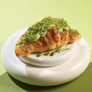 Greek style frozen croissant CORNETTI w pistachio filling 52x95gr HZ code 150001