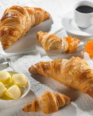 Greek style frozen butter croissant HZ 55x80gr/case code 151832