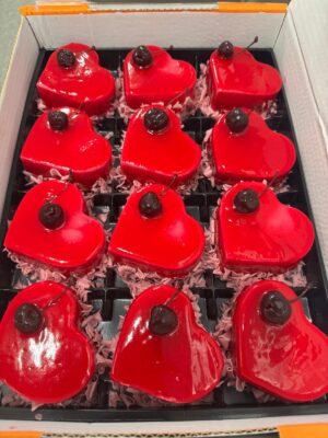 Greek style frozen individual AMARENA HEART cake 12x170gr ZS code 51005